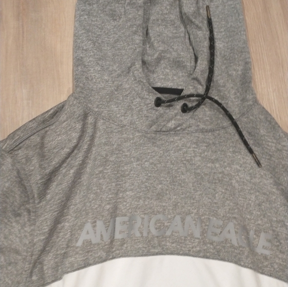 Men's XXL American‎ Eagle grey white flex hoodie - Picture 3 of 6